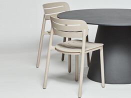 CROISETTE CAPPUCINO SET VAN 4 STAPELBARE STOELEN